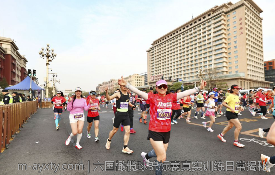 六国橄榄球锦标赛真实训练日常揭秘